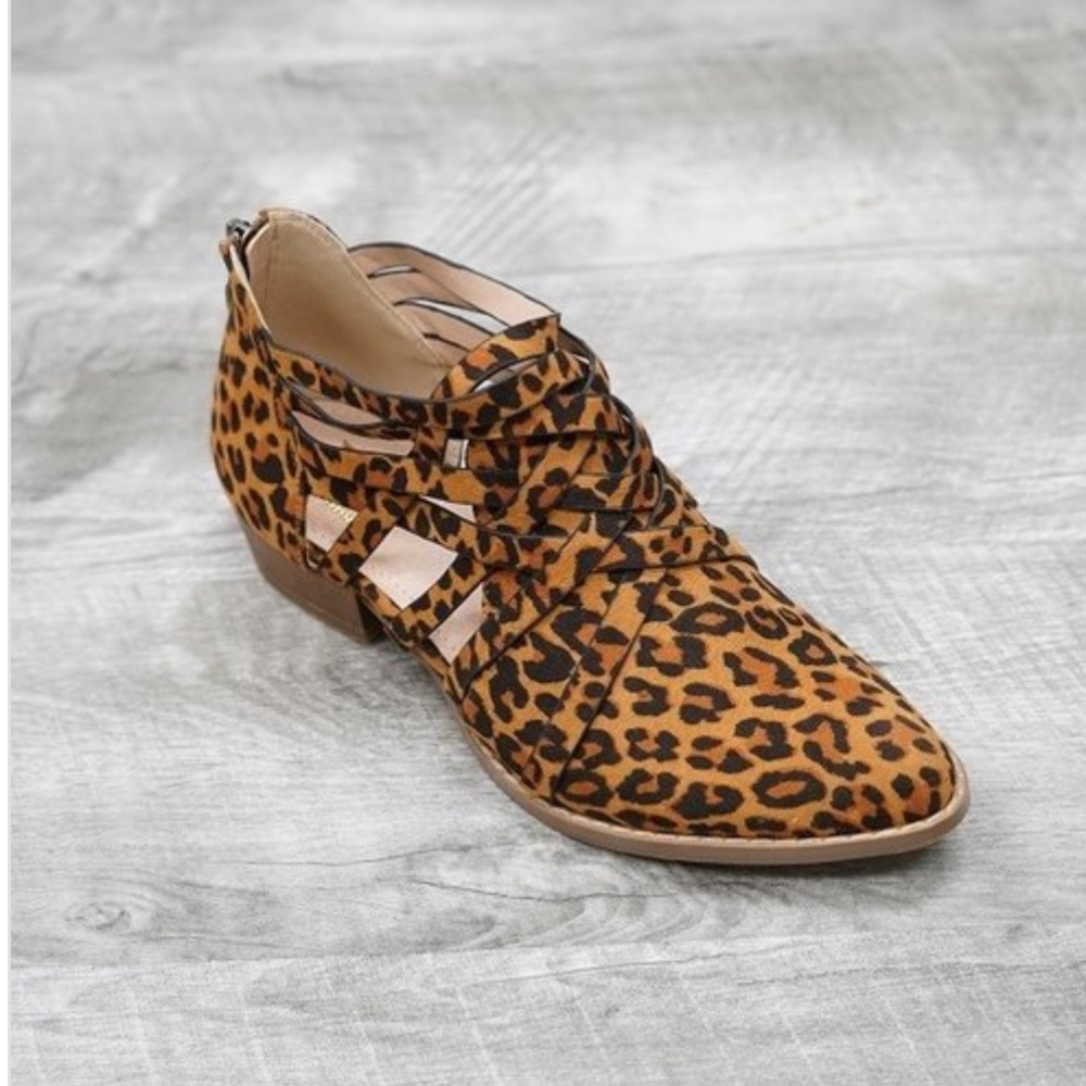 NEW❤️BOUTIQUE, LEOPARD FLATS🐾